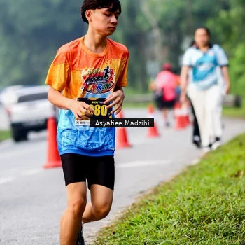 Runner Photo 8140459