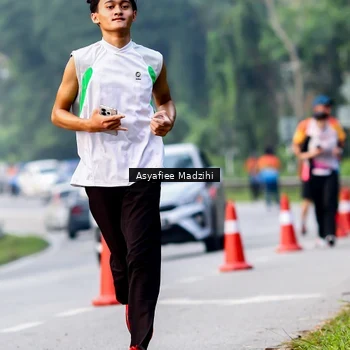 Runner Photo 8140464