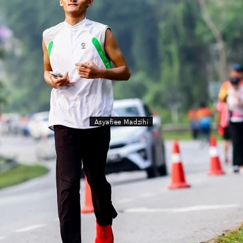 Runner Photo 8140465