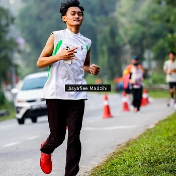 Runner Photo 8140466