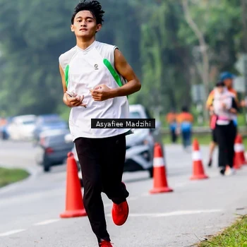Runner Photo 8140467
