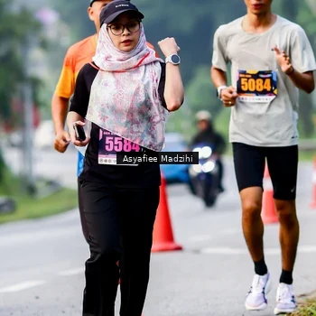 Runner Photo 8140469