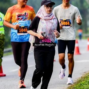 Runner Photo 8140472