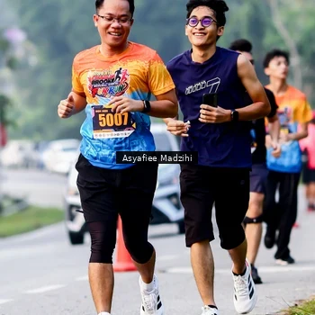 Runner Photo 8140487