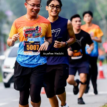Runner Photo 8140492