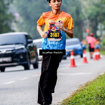 Runner Photo 8140495