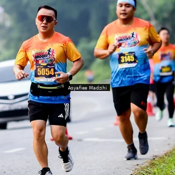 Runner Photo 8140565