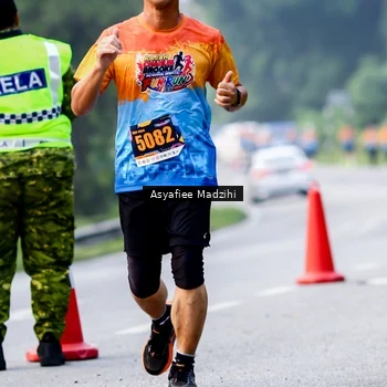Runner Photo 8140599