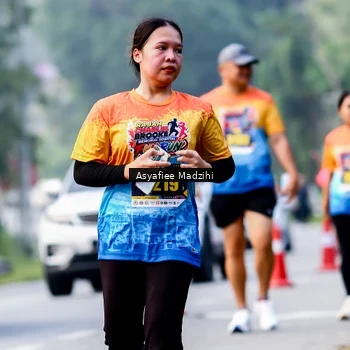 Runner Photo 8140641