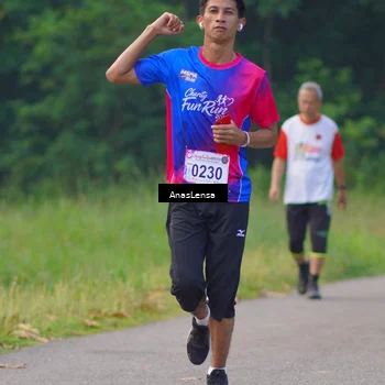 Runner Photo 8140681