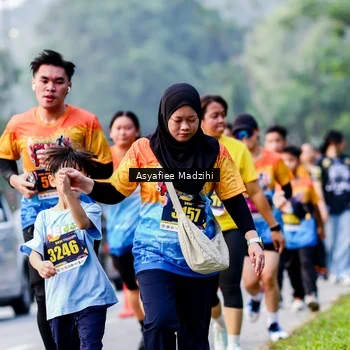 Runner Photo 8140682