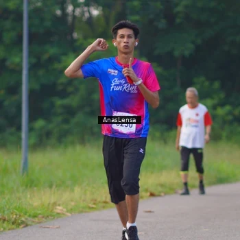 Runner Photo 8140690