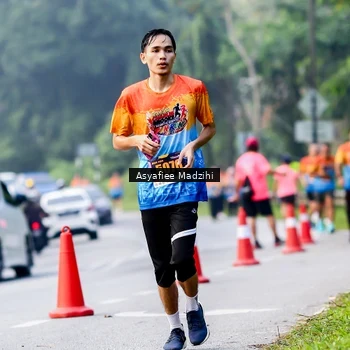 Runner Photo 8140705