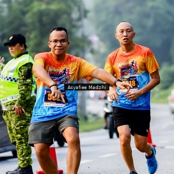 Runner Photo 8140709