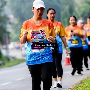 Runner Photo 8140738