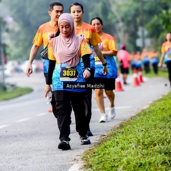 Runner Photo 8140747