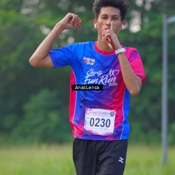 Runner Photo 8140772