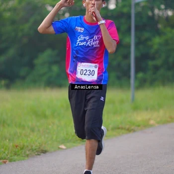 Runner Photo 8140773