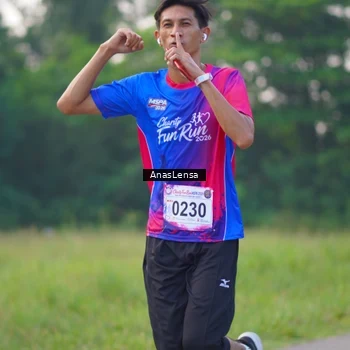 Runner Photo 8140797