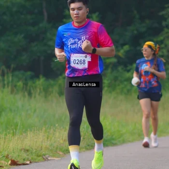 Runner Photo 8140827