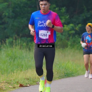 Runner Photo 8140831