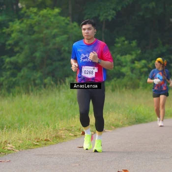 Runner Photo 8140834