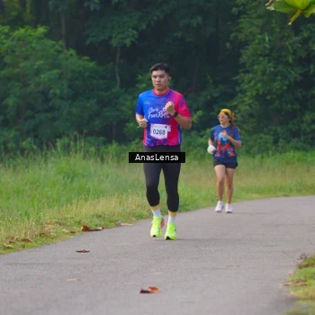 Runner Photo 8140837