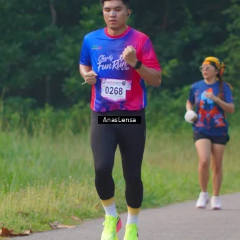 Runner Photo 8140838