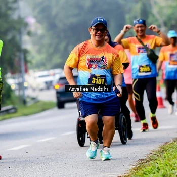 Runner Photo 8140844