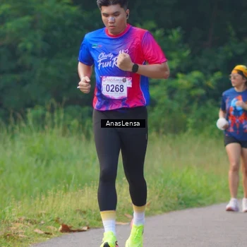 Runner Photo 8140874