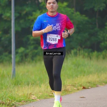 Runner Photo 8140878