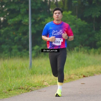Runner Photo 8140882