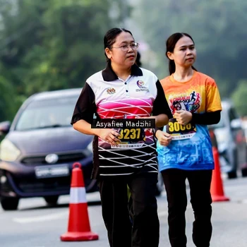 Runner Photo 8140896
