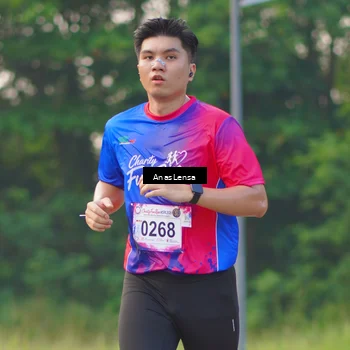 Runner Photo 8140900