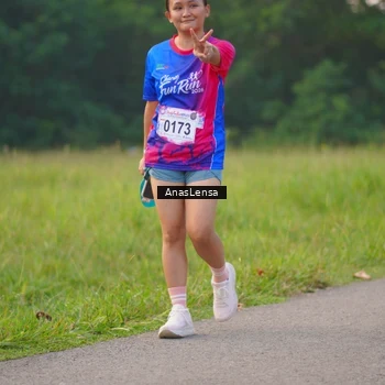 Runner Photo 8141200