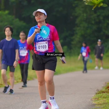 Runner Photo 8141242