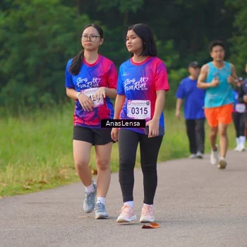 Runner Photo 8141496