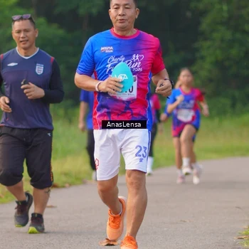 Runner Photo 8141519