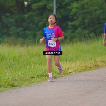 Runner Photo 8141533