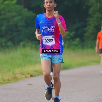 Runner Photo 8141575