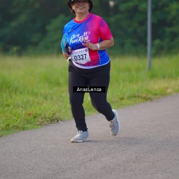 Runner Photo 8141653