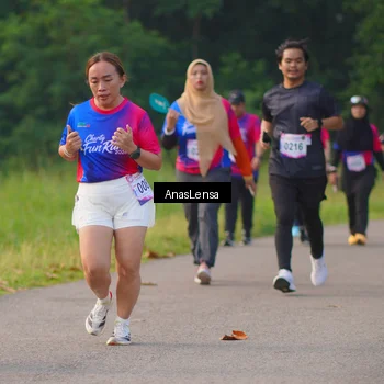 Runner Photo 8141835
