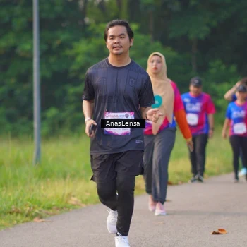 Runner Photo 8141856