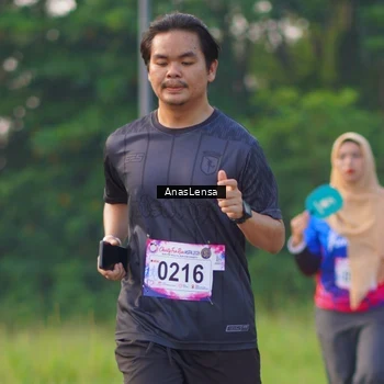 Runner Photo 8141861