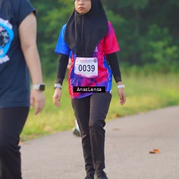 Runner Photo 8142002