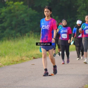 Runner Photo 8142359