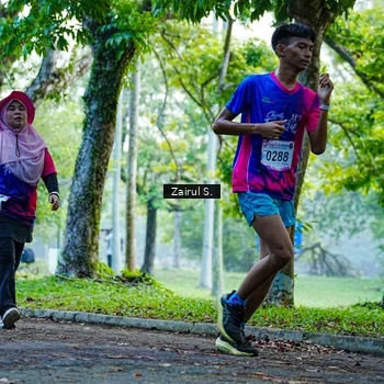 Runner Photo 8142562