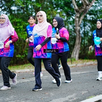 Runner Photo 8143029