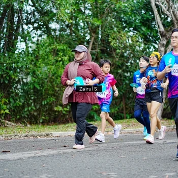 Runner Photo 8143043