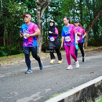 Runner Photo 8143059